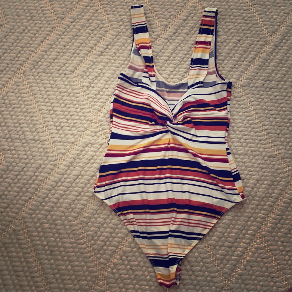 Multicolored body suit